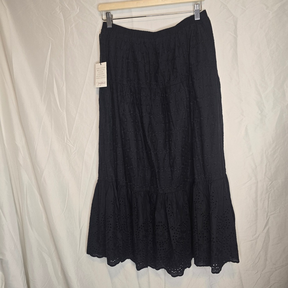 Jaclyn Smith Eyelet Tiered Maxi Skirt Women Size M Black Cotton Boho Cottagecore